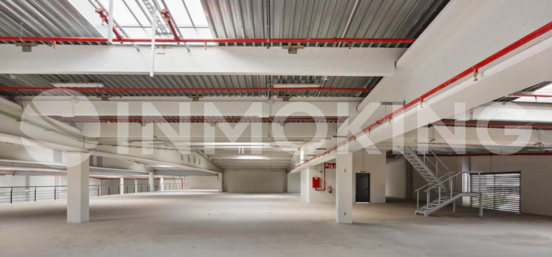 Foto de la propiedad Plataforma logística en alquiler Getafe